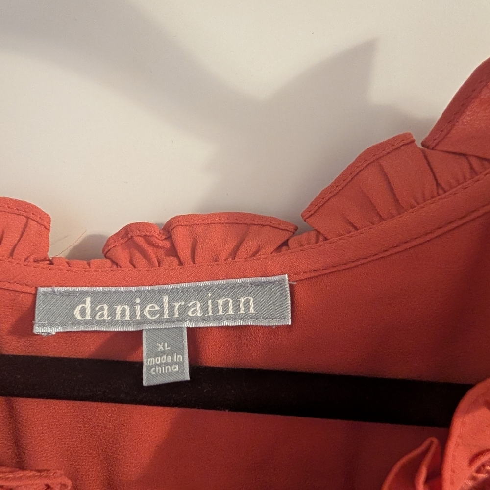 Daniel Rainn‎ Rust Ruffled Blouse - Picture 2 of 4